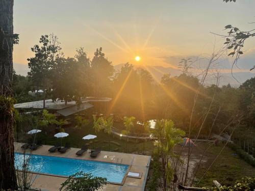 Huai Sai House | Hin Khong Villa: A Tropical Retreat with Top Amenities