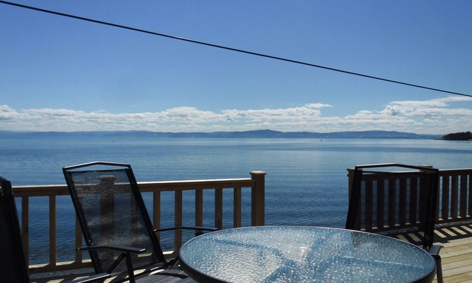 Indre Fosen Cabin | Hindrum Fjordsenter: Guest Rated 9.6 with Oceanfront Bliss