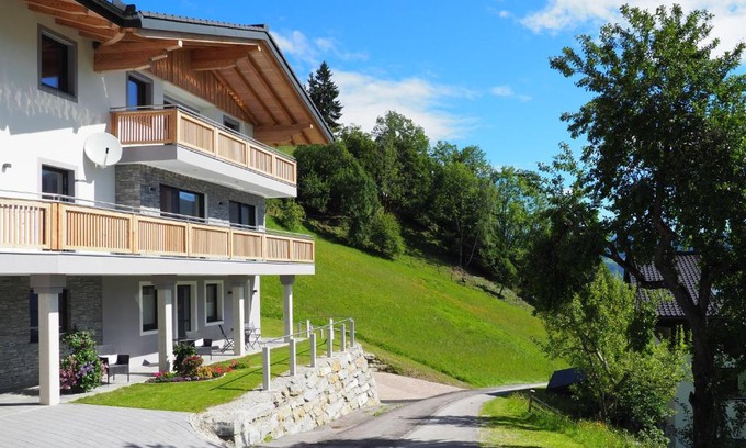 Maschl Apartment | Exceptional Hinterburgschwaig Hof: Family & Wheelchair Access
