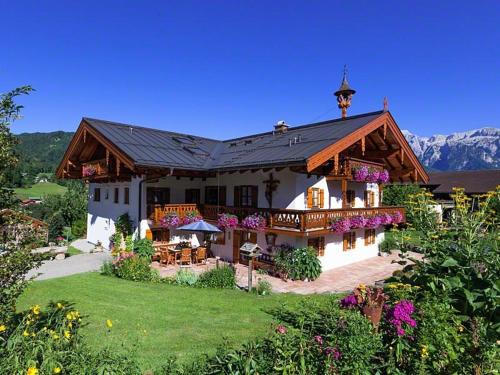 Bischofswiesen House | Discover Hinterkeilhof: Top-Rated Family-Friendly Escape