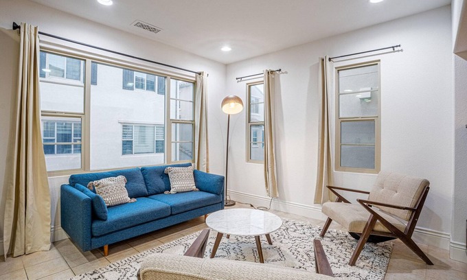 Milpitas House | Trendy 4BR Milpitas Retreat with Office Nook & Patio