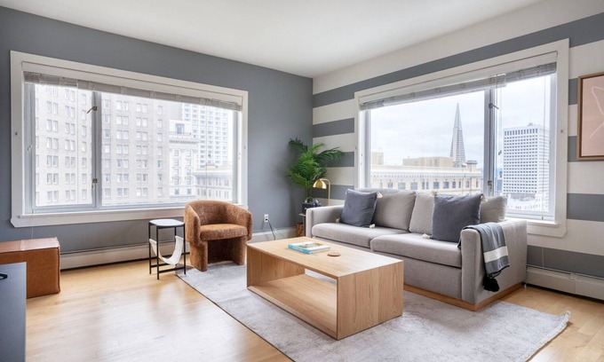 Lower Nob Hill Apartment | Hip Nob Hill 1BR with Balcony & Views, Near Union Square