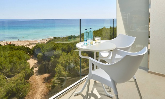 Sant Llorenc des Cardassar Hotel | Elegant Stay at Hipotels Bahia Cala Millor - Adults Only