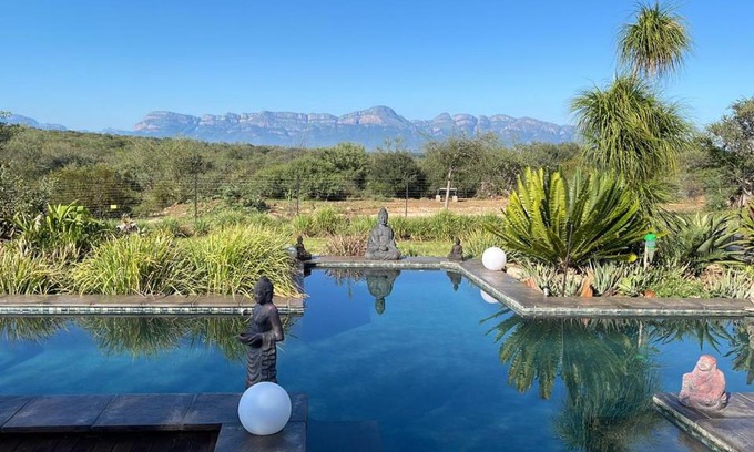 Hoedspruit House | Experience Hippomoon Lodge: 4-Star Game Reserve Escape