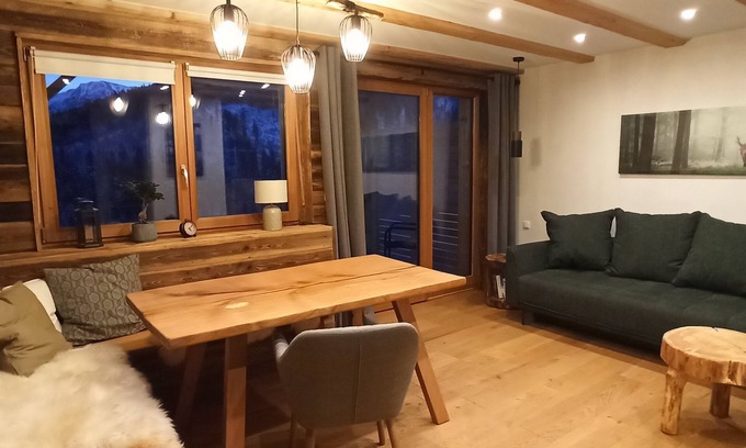 Nesselwaengle Apartment | Hirschblick-suite No. 1 - Perfect for Families and Pets