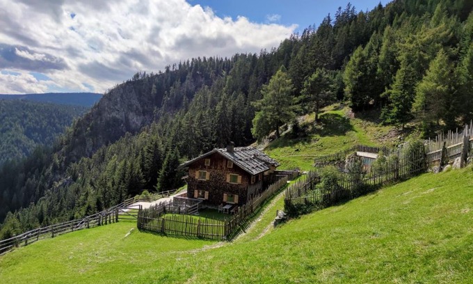 Chiusa Apartment | Oceanfront Escape at Hirschhof Pfrein - Guest Rated 10/10