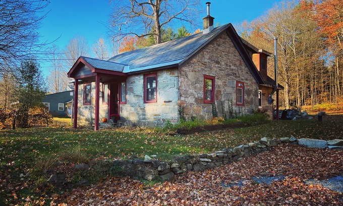 Fort Ann Cottage | Charming 1800s Schoolhouse Cottage with Lake Views