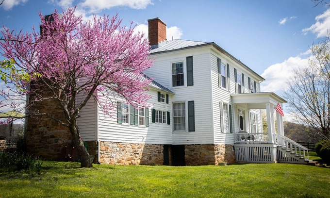 Rockbridge Baths House | Historic 1850s Home with Pool & Ocean Views at Jump Mountain