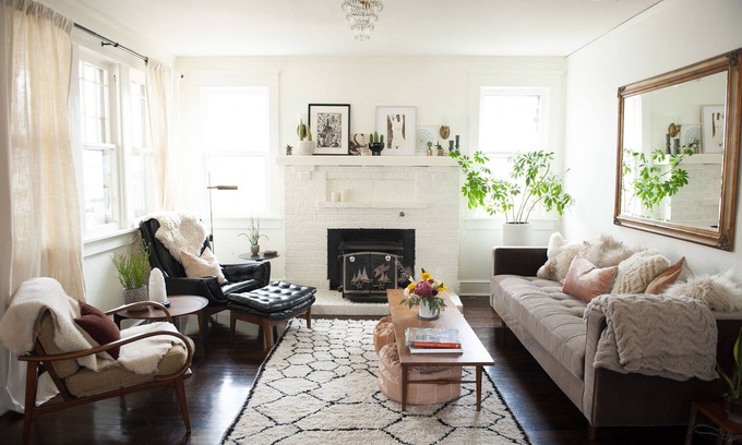 Mapleton Hill House | Inviting Historic Artists Home with Breakfast in Mapleton Hill