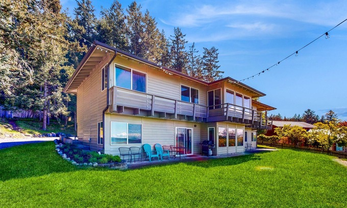Lopez Island House | Historic Bayfront Retreat with Scenic Views & Pet Welcome