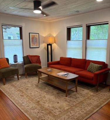 Georgetown House | Historic bungalow on Church Street