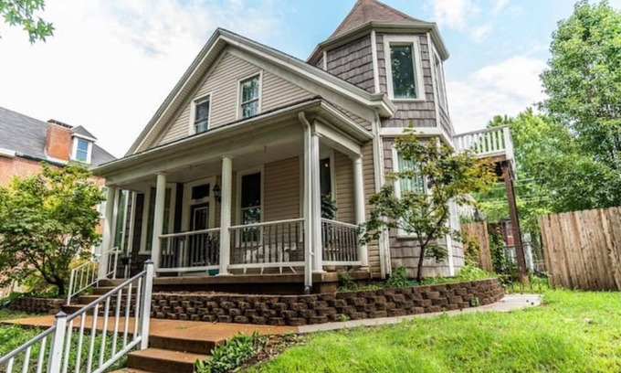 St. Louis House | Elegant Victorian Retreat with Family-Friendly Amenities