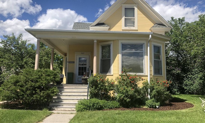 Downtown Bozeman House | Historic Gem Near Main Street with Pet-Friendly Amenities