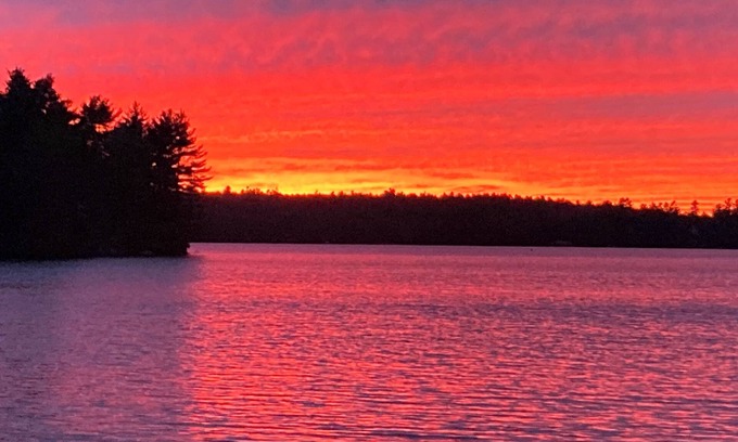Franklin Cabin | Historic Lakeside Cabin by Acadia National Park – 10/10 Rating