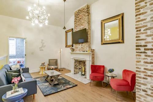 Central Business District Apartment | Historic District Apartment on a Serene Central Street