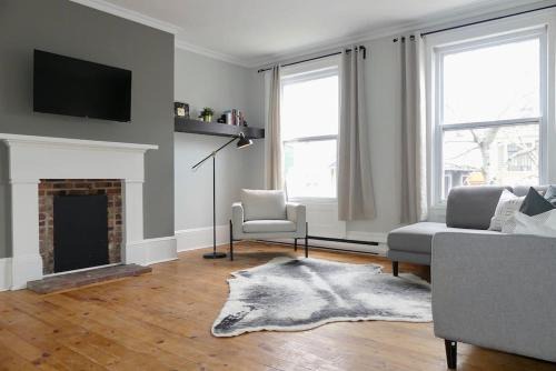 Downtown Halifax Apartment | Historic Downtown Apartment with Family & Pet-Friendly Amenities
