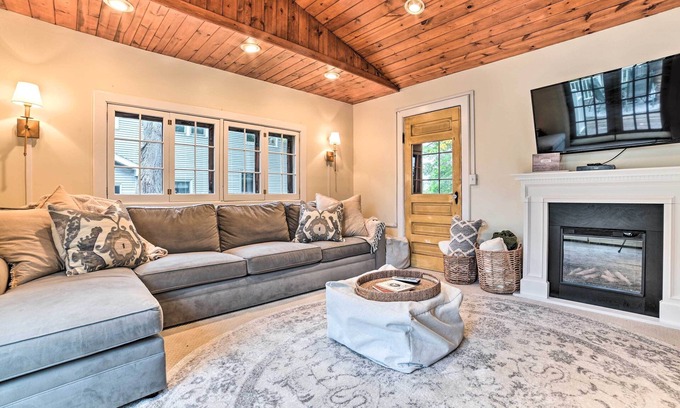 Gaylord House | Historic Gaylord Home: Top-Rated Stay in Downtown