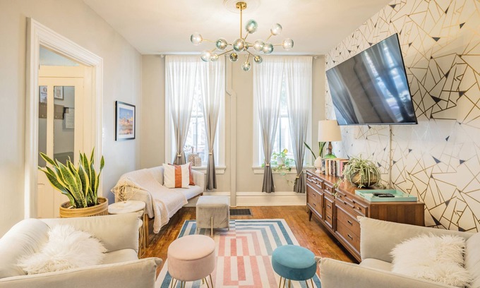 Harrisburg - Hershey House | Historic Harrisburg Home: Family-Friendly Retreat Awaits!