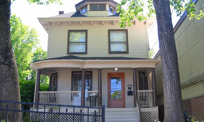 Tyler Park House | Historic Haven: Your Perfect Spot for the 150th KY Derby