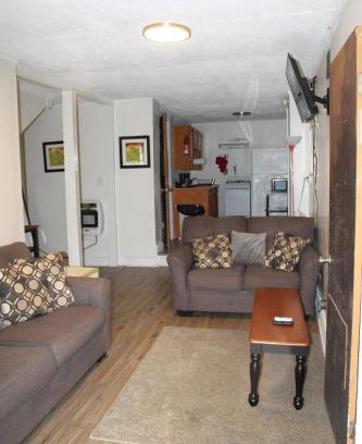 Tuskegee Apartment | Historic Hill Apt2: 10/10 Rated Family-Friendly Retreat