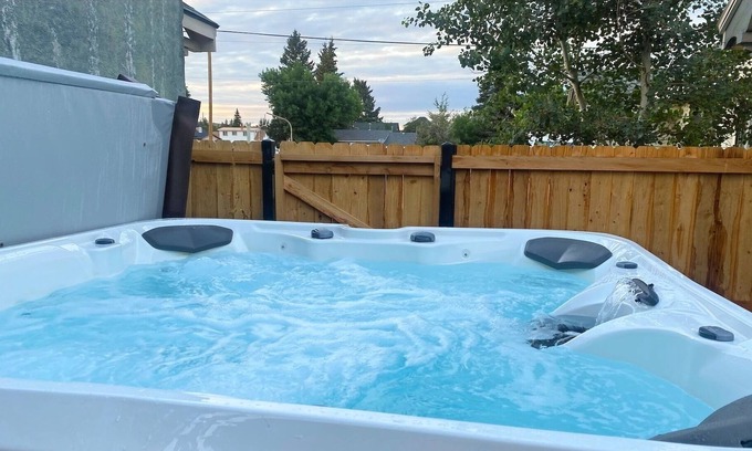 Red Lodge House | Historic Home on Main Street - Rated 9.8 with Spa & Hot Tub