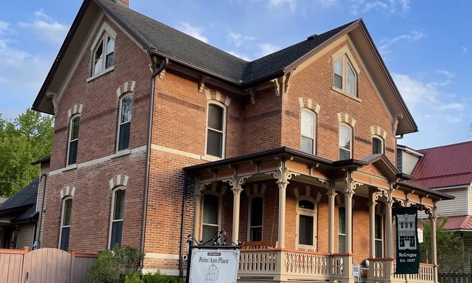 McGregor House | Historic Mississippi River Retreat for Families & Friends