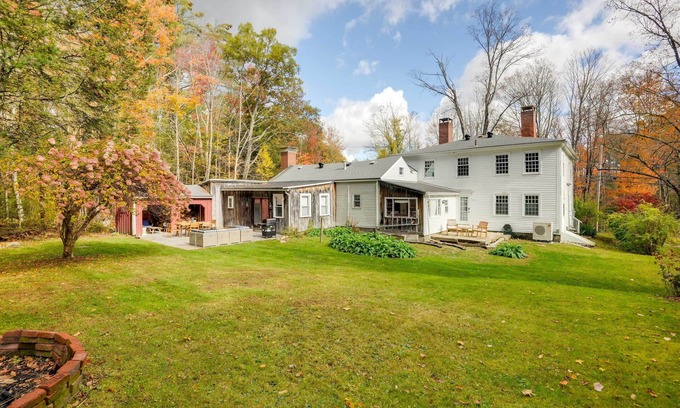 Royalston House | Historic Home with Modern Amenities and 10/10 Guest Rating