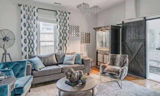 Germantown House | Renovated Historic House: 10/10 Near Broadway with Spa!