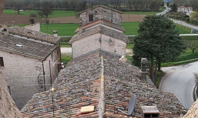 San Brizio Apartment | Historic House Torre degli Arduini with Spa & Hot Tub