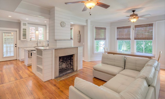 Downtown Historic District House | Historic Lady: Oceanfront Retreat Near Downtown & Beach