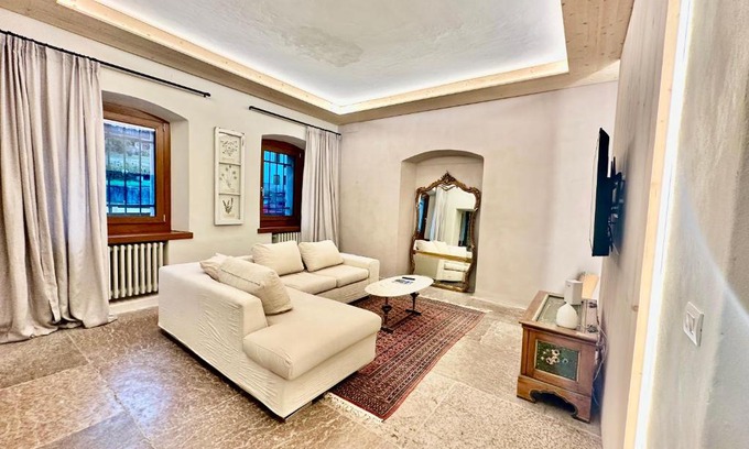 Auronzo di Cadore Apartment | Picturesque Lakeside Villa with Tre Cime Views
