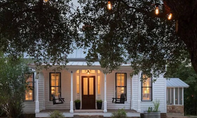 Llano Cottage | Quaint Historic Lodging Near Llano River & Main Street