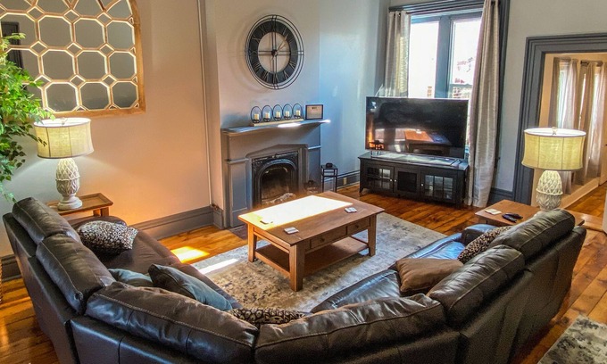 Circleville Apartment | Historic Loft Apartment with Kitchen in Uptown Circleville