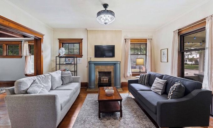Downtown Toledo House | Historic Old West End Home - Pet Friendly & Next to Arboretum