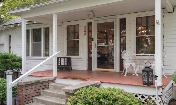 Prosser House | Historic Riverfront Farmhouse with Private Waterfront Access