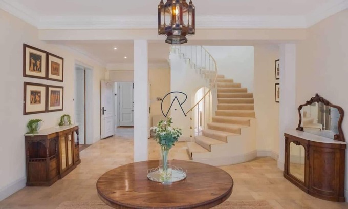 Windsor House | Discover The Old Mill House: A Riverside Gem in Windsor