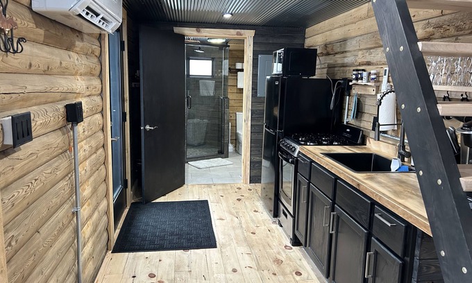 Rapid River Cabin | Timeless Cabin Retreat with Spa and Hot Tub Amenities