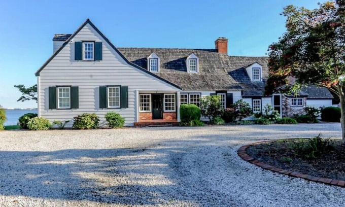 Chesapeake Ranch Estates-Drum Point House | Historic Rousby Hall: Waterfront Retreat on Patuxent River