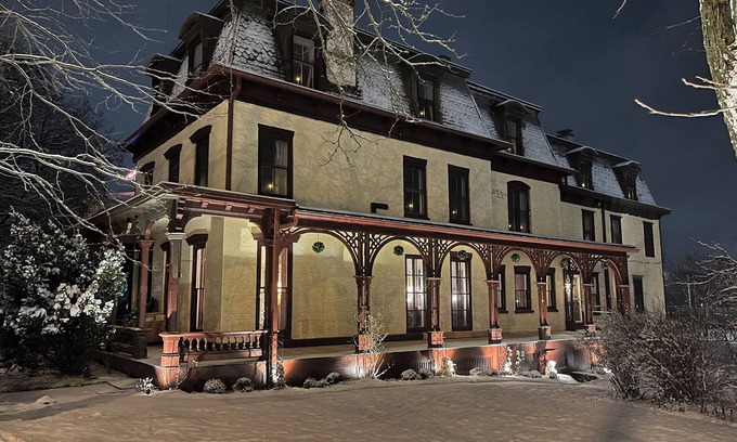 Seneca Falls House | Historic Seneca Falls Suite with Spa & Gardens