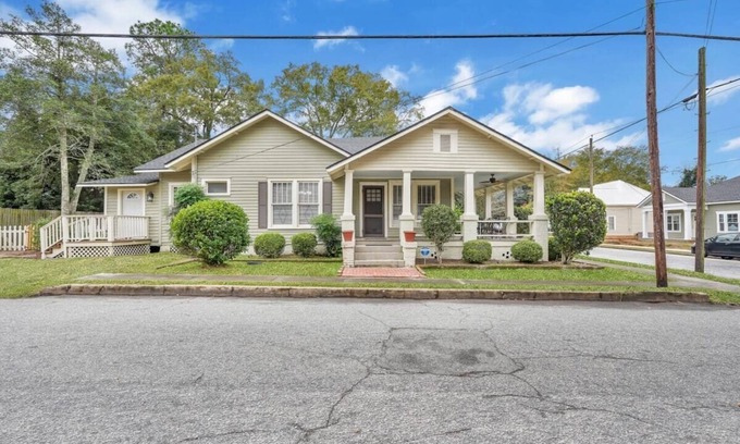Statesboro House | Historic Southern Home Near GSU with Family-Friendly Amenities