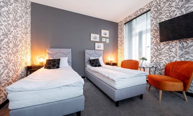 Srodmiescie Apartment | Historic Studio in Prime Location with Pet-Friendly Perks