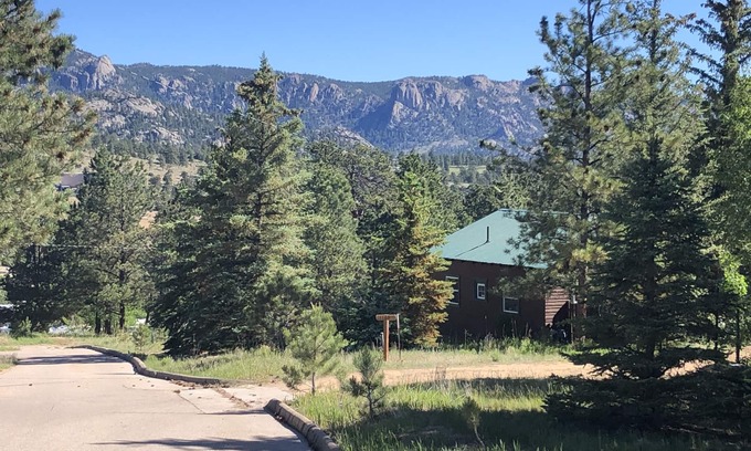 Estes Park Cabin | Historic Estes Park Cabin Near Rocky Mountain National Park