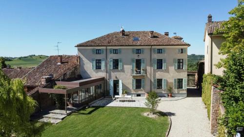 Montiglio Monferrato House | Historic Villa In The Monferrato Villages