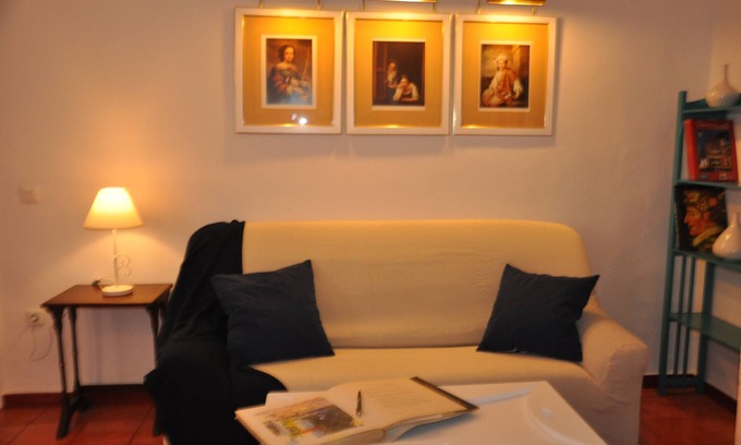 San Bartolome Apartment | Tranquil Escape in Historical Center with Spa & Breakfast