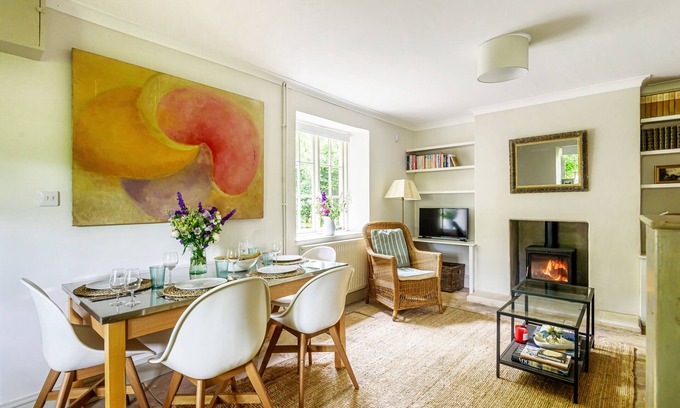 Laverton Cottage | Charming Historical Cottage on Private Estate in Cotswolds