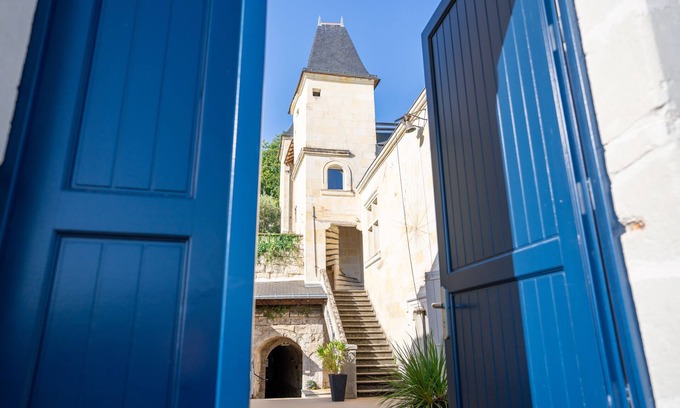 Chenehutte-Treves-Cunault Villa | Historic Townhall-School for Unforgettable Gatherings in Saumur