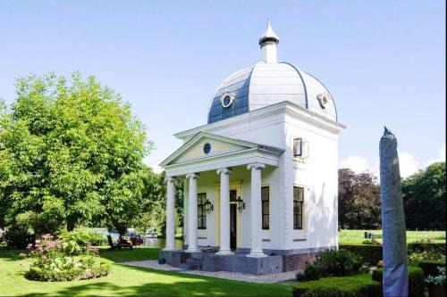 Maarssen Villa | Beautiful Historical House on River Vecht - Rated 9.7/10