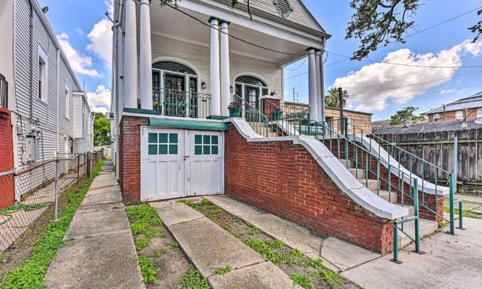 Mid-City House | Charming NOLA Home Near French Quarter with Spa Access