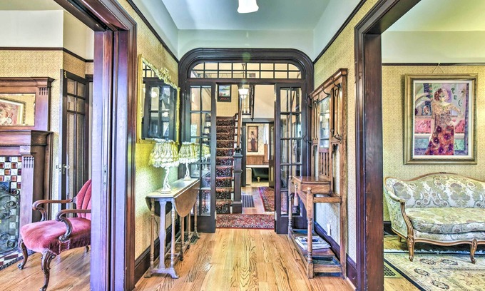 Lloyd District Cottage | Historic Portland Home Just Minutes from Downtown Attractions