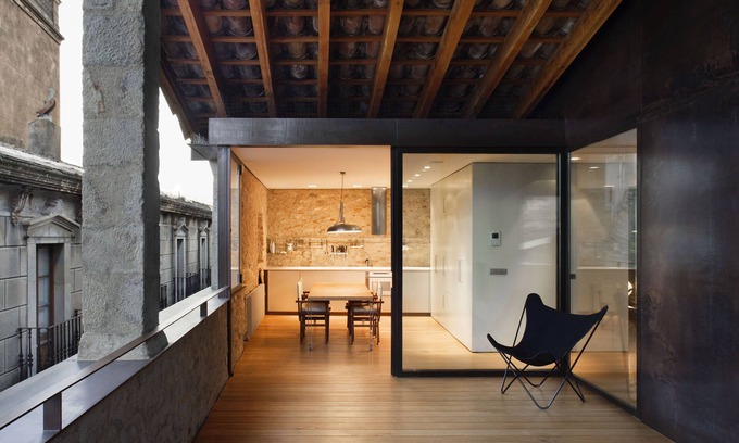 Barri Vell Apartment | Elegant Historic Stone House with Modern Amenities
